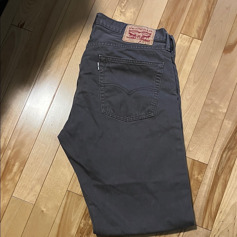 Levi's Men's Charcoal 514 Straight Jeans